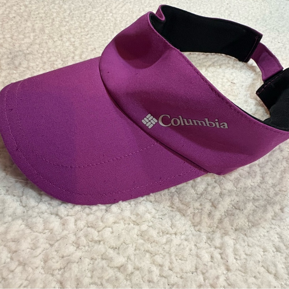 Columbia Women’s Magenta Sports Visor | One Size